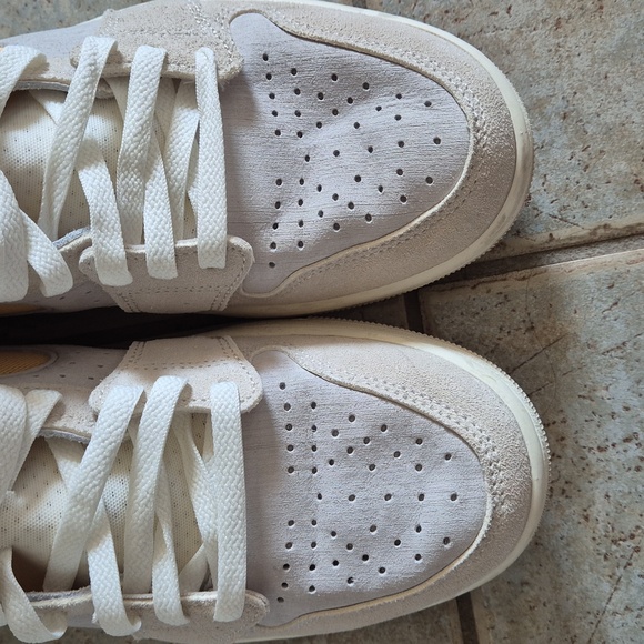 Jordan1 - Picture 12 of 12